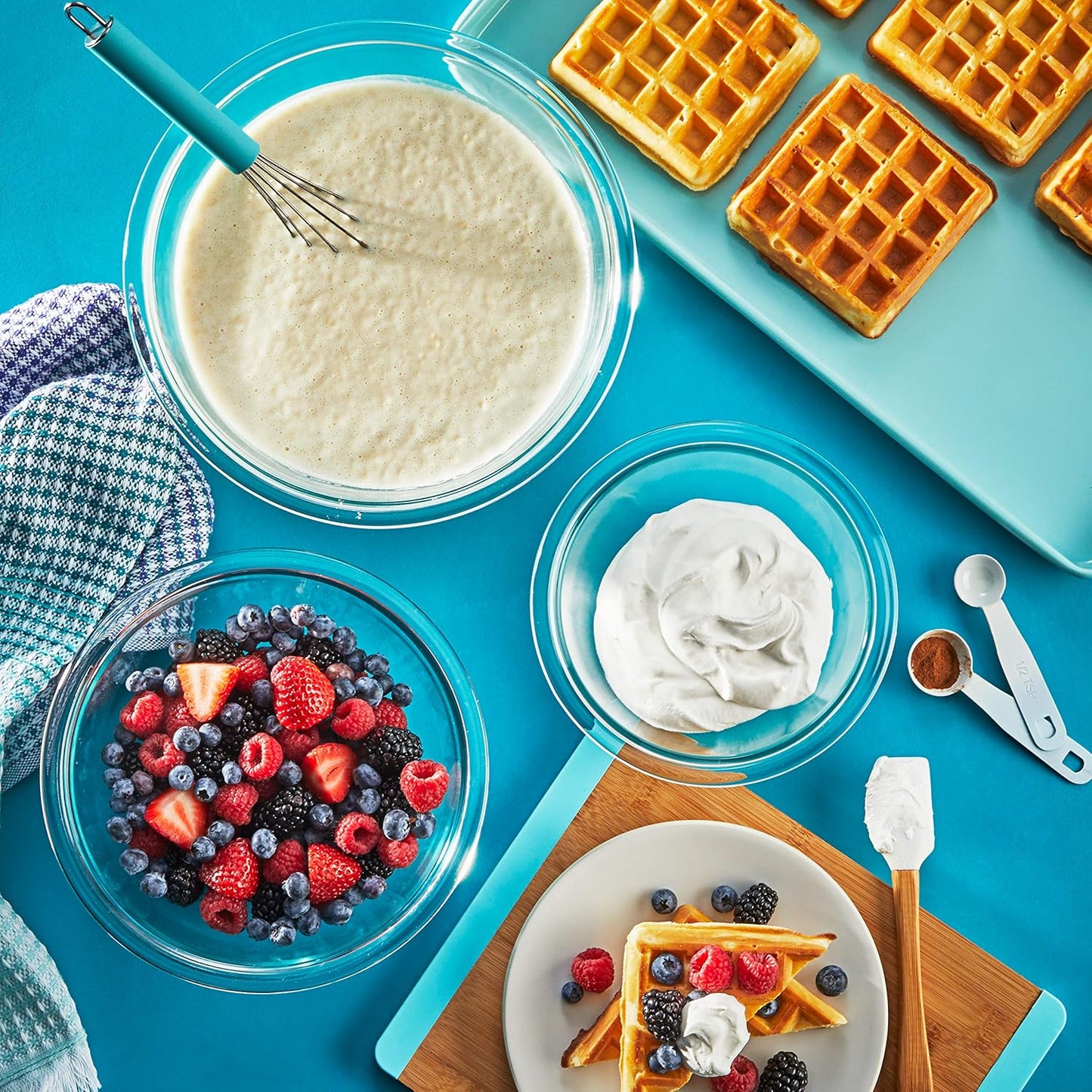 Pyrex Essentials (3-Piece) Glass Mixing Bowls Set For Prepping, Baking and Cooking, Preheated Oven, Dishwasher, Freezer, and Microwave Safe