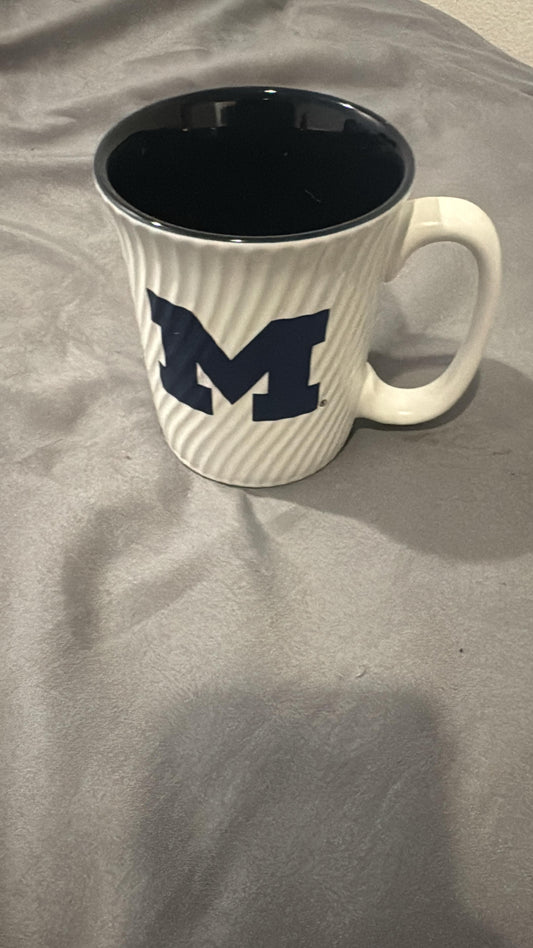 Generic Ceramic Coffee Mug with Letter “M” Design, White Textured Finish