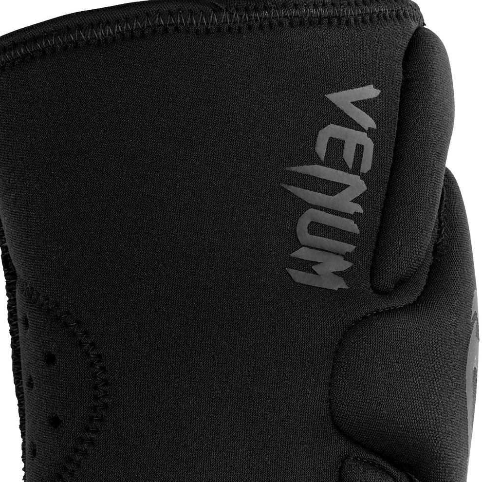 Venum Kontact Gel Knee Pad - Black/Black, Small