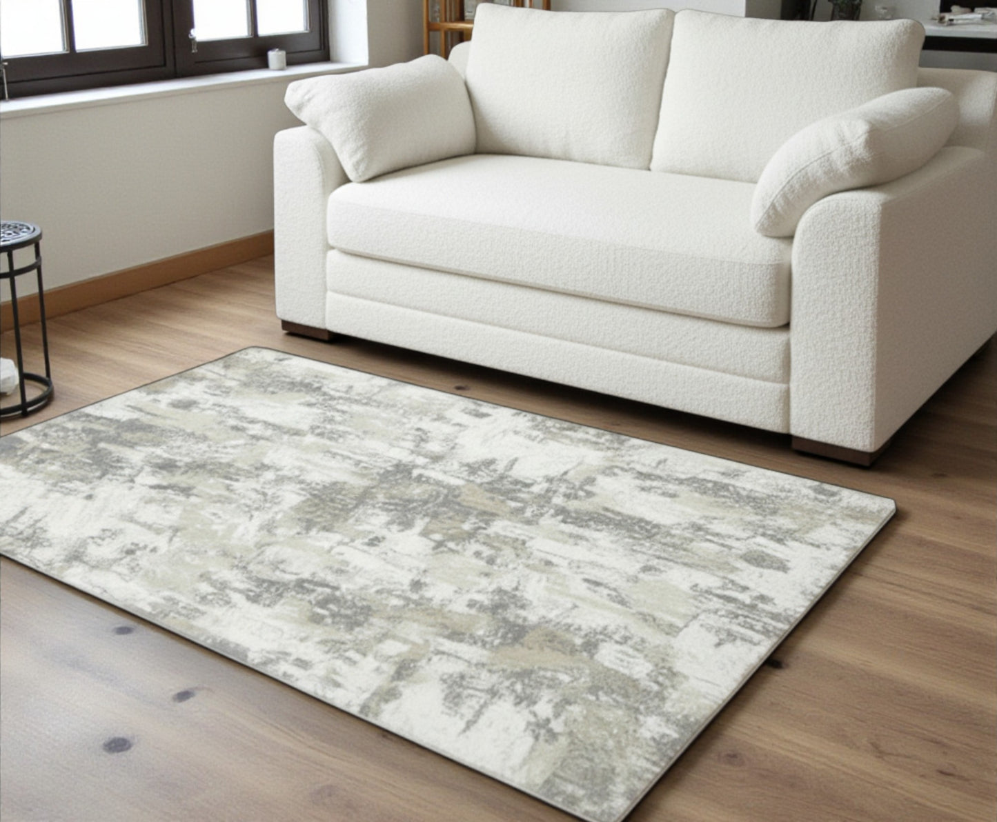 Modern Otello Gray Area Rug – 5' × 7' – Classic Persian-Inspired Design - Yalz Store