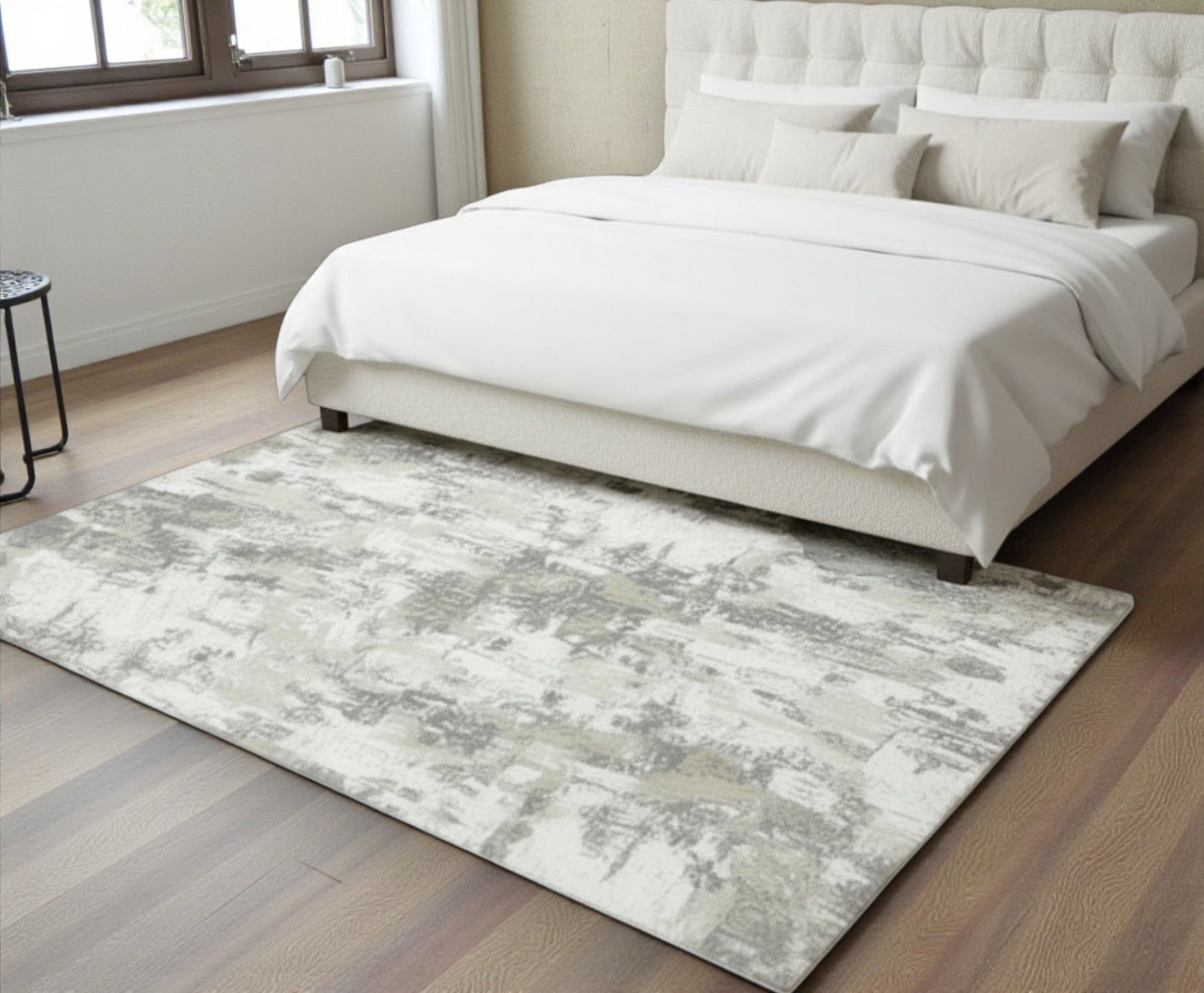 Modern Otello Gray Area Rug – 5' × 7' – Classic Persian-Inspired Design - Yalz Store