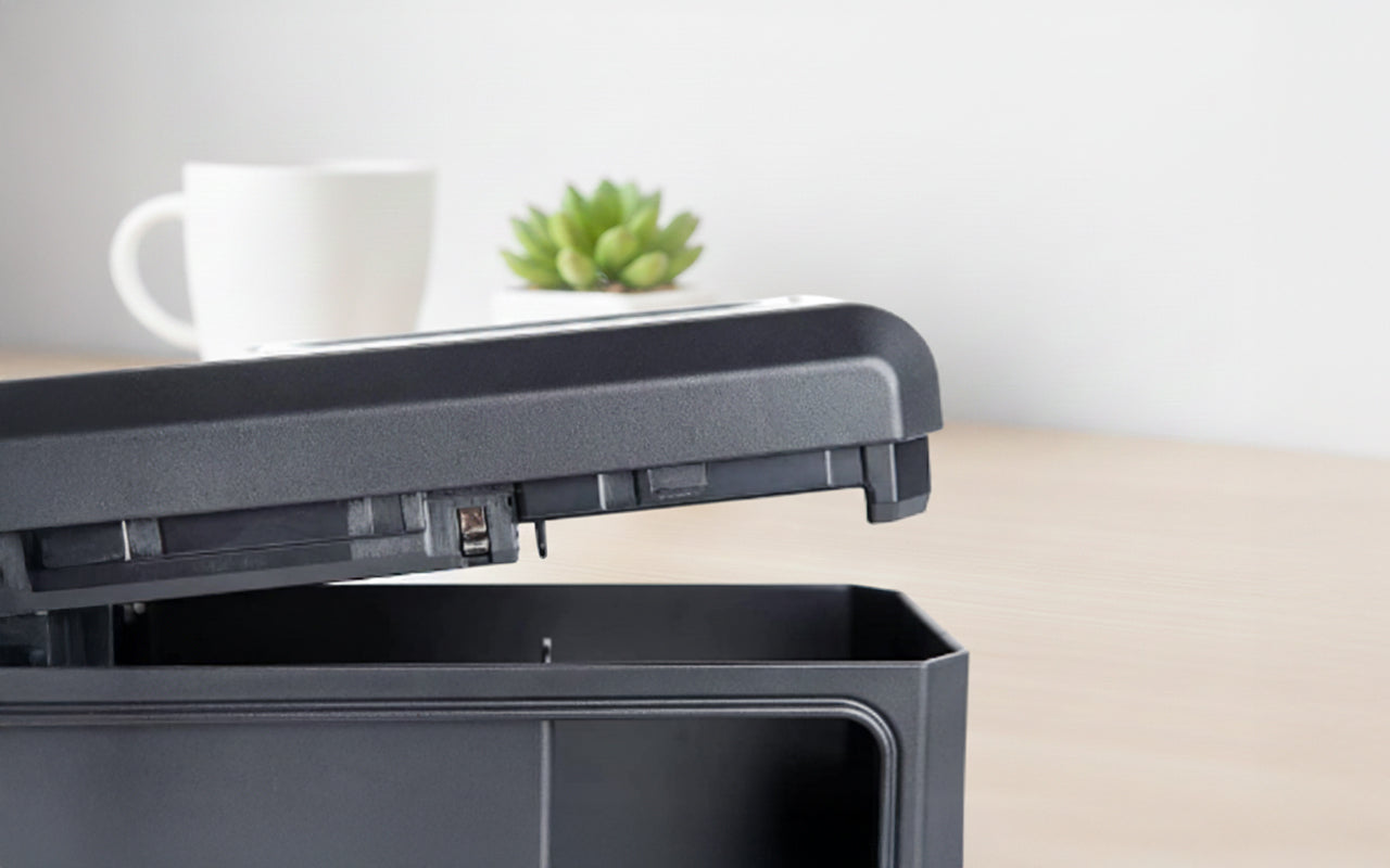 Electric Rodent Trap for Indoor & Outdoor Use – Instant Kill Mouse & Rat Zapper with Sound & Light Alarm, Waterproof IPX4, Battery or USB Powered - Yalz Store