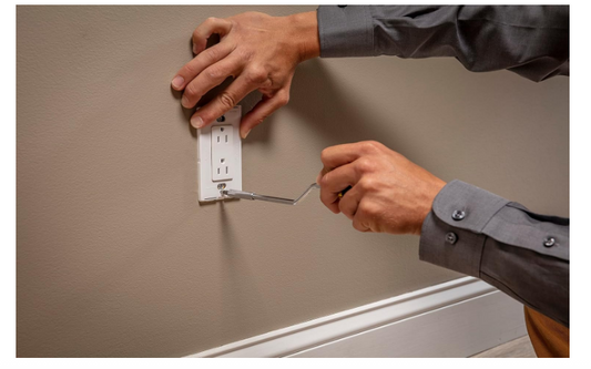 20 Amp Tamper Resistant Duplex Decorator Outlet, 125V Electrical Receptacle, Modern Matte Black Wall Outlet for Home & Office - Yalz Store