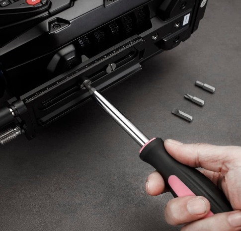 15-Piece Pink Hand Tool Set for Home & DIY, Includes Hammer, Screwdrivers, Pliers, Tweezers & Tape Measure