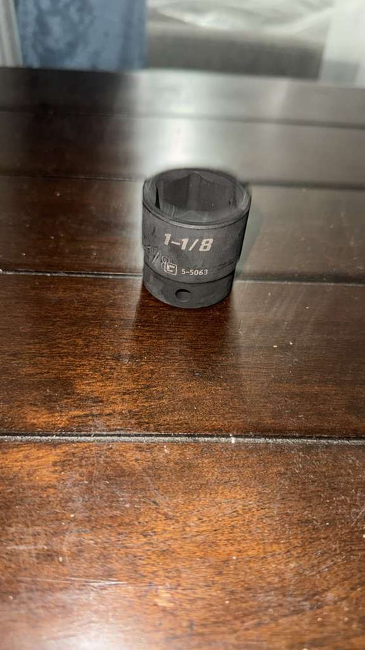 1-1/8 Inch Heavy-Duty Impact Socket – Black Phosphate Finish – Industrial Grade 6-Point Drive for Power Wrenches